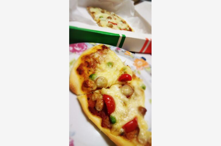 生地もソースも手作りピザ